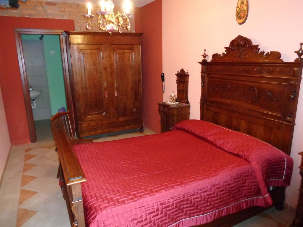Gran Collina Vila San Damiano dʼAsti Quarto foto